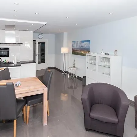 Apartman Duene 1, 4 *